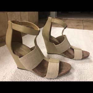 Tan wedge BCBG